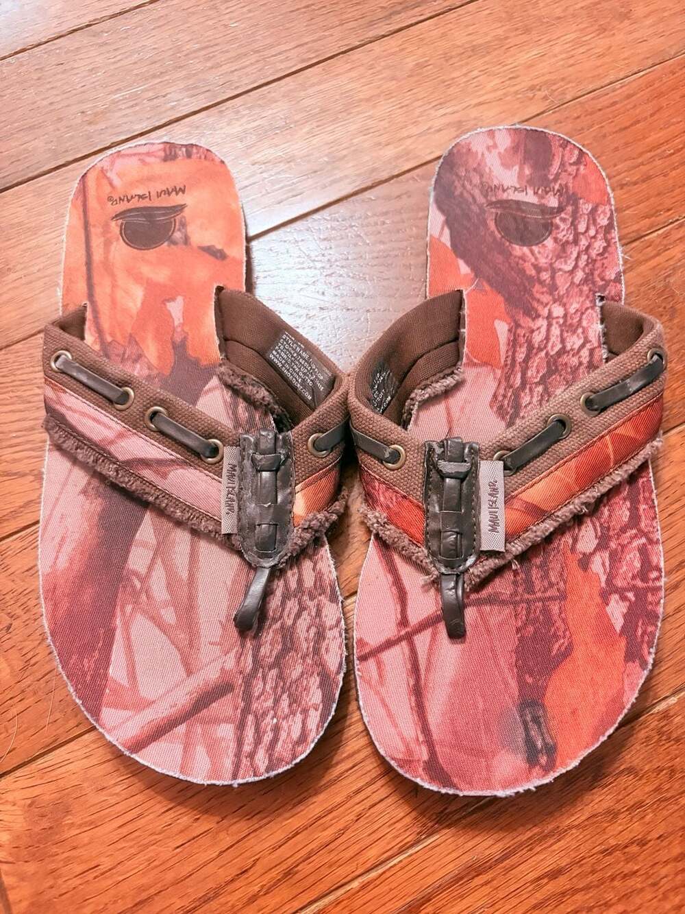 Maui Island Brown Sandals Women's Size 8M Flip Flop with Realtree Camo Pattern